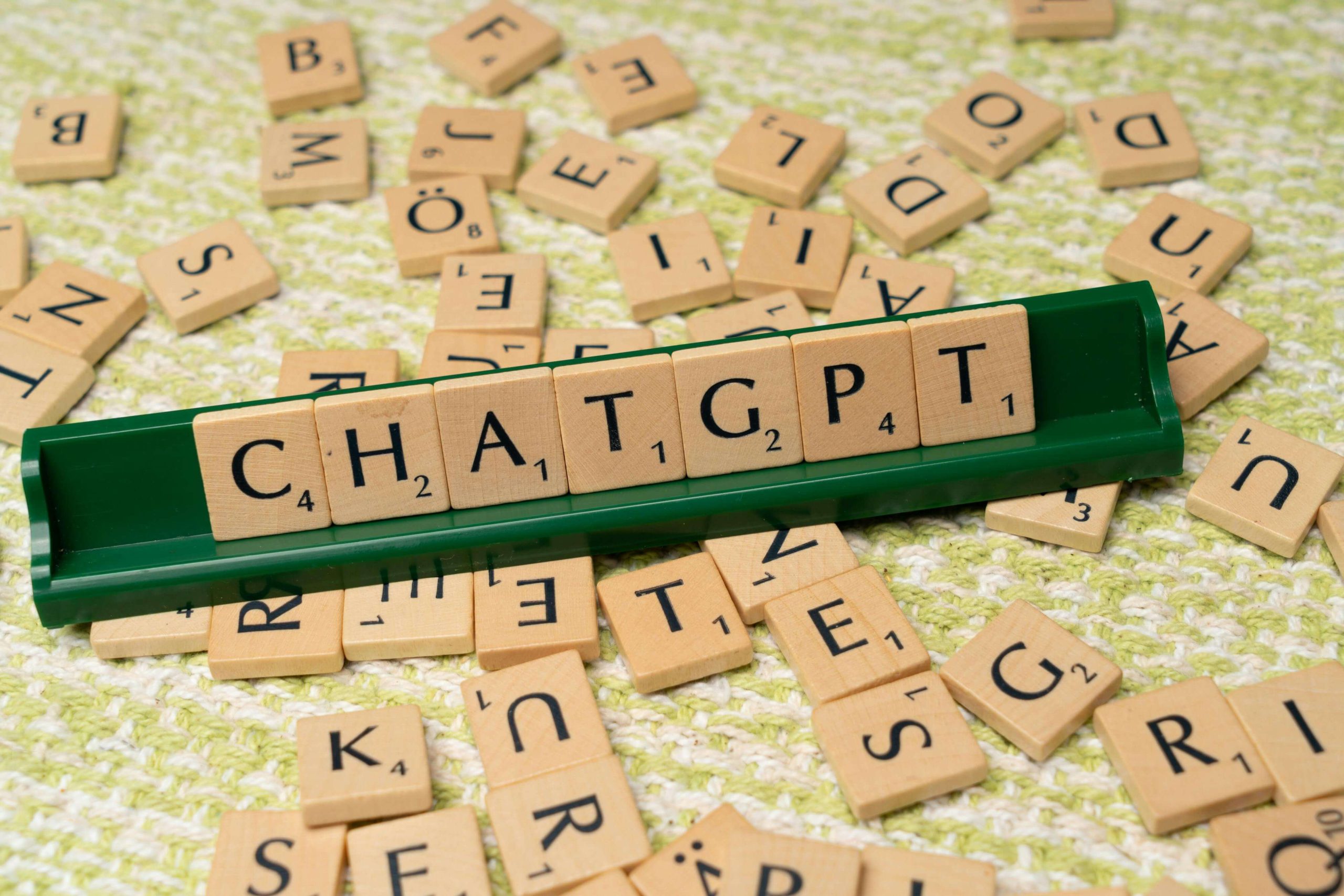 ChatGPT napisan u Scrabbleu